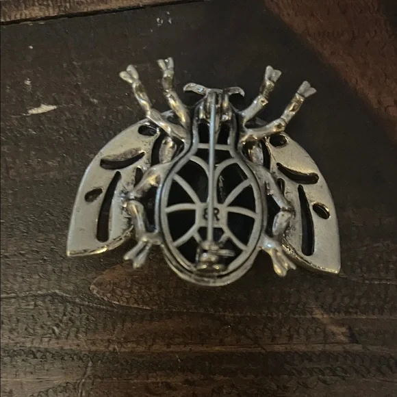 Bee Brooch with Black and White crystal Stripes - Picture 2 of 3